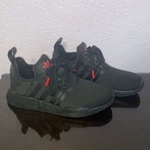 Adidas NMD R1 black/red